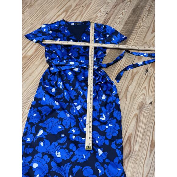 Banana Republic Women’s Wrap Blue White Floral Short Sleeve Dress Size Medium - Picture 4 of 7